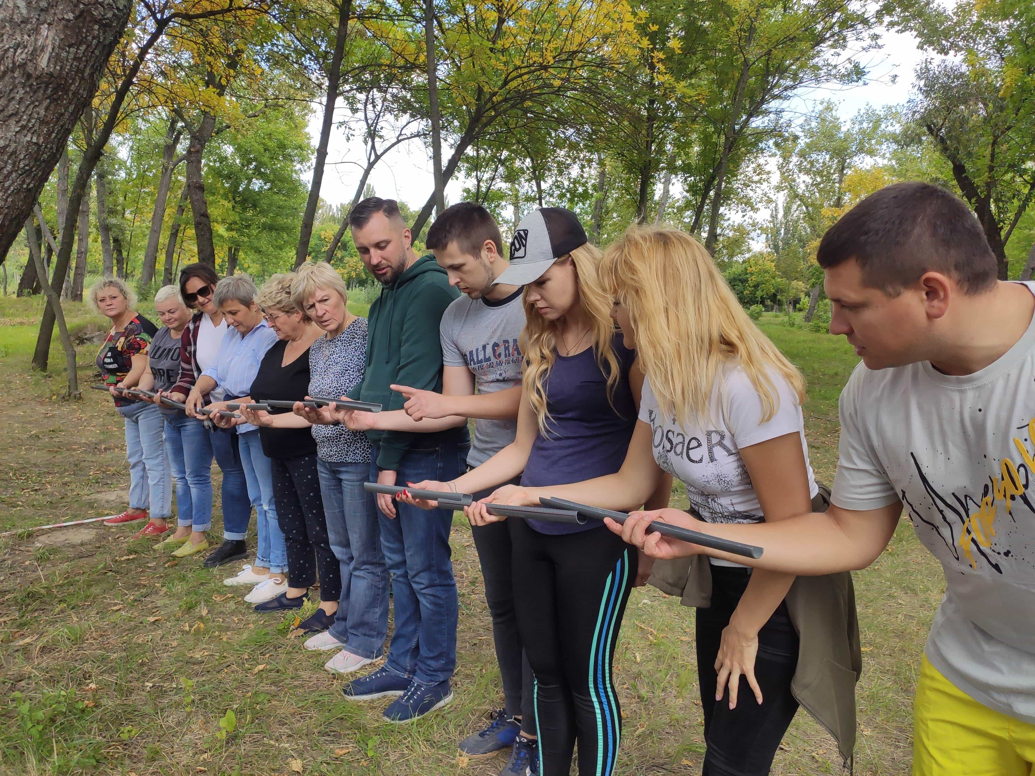 Групове фото з тімбілдингу